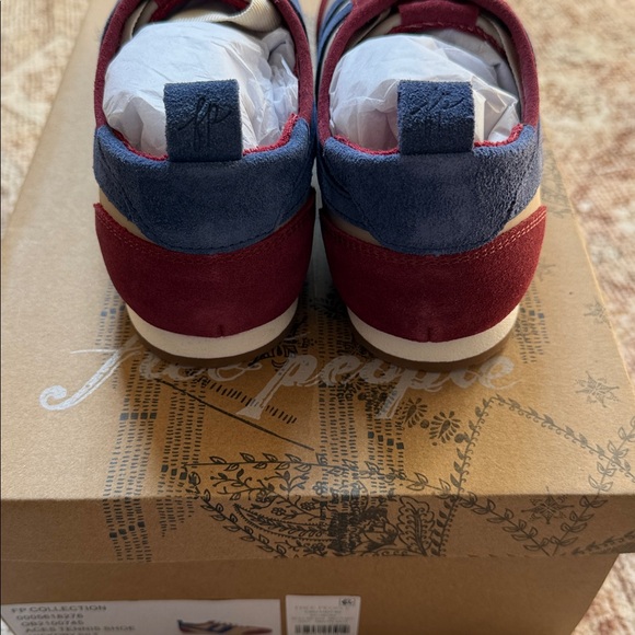 Free People Aces Tennis Shoe Size 6.5 - Picture 5 of 5